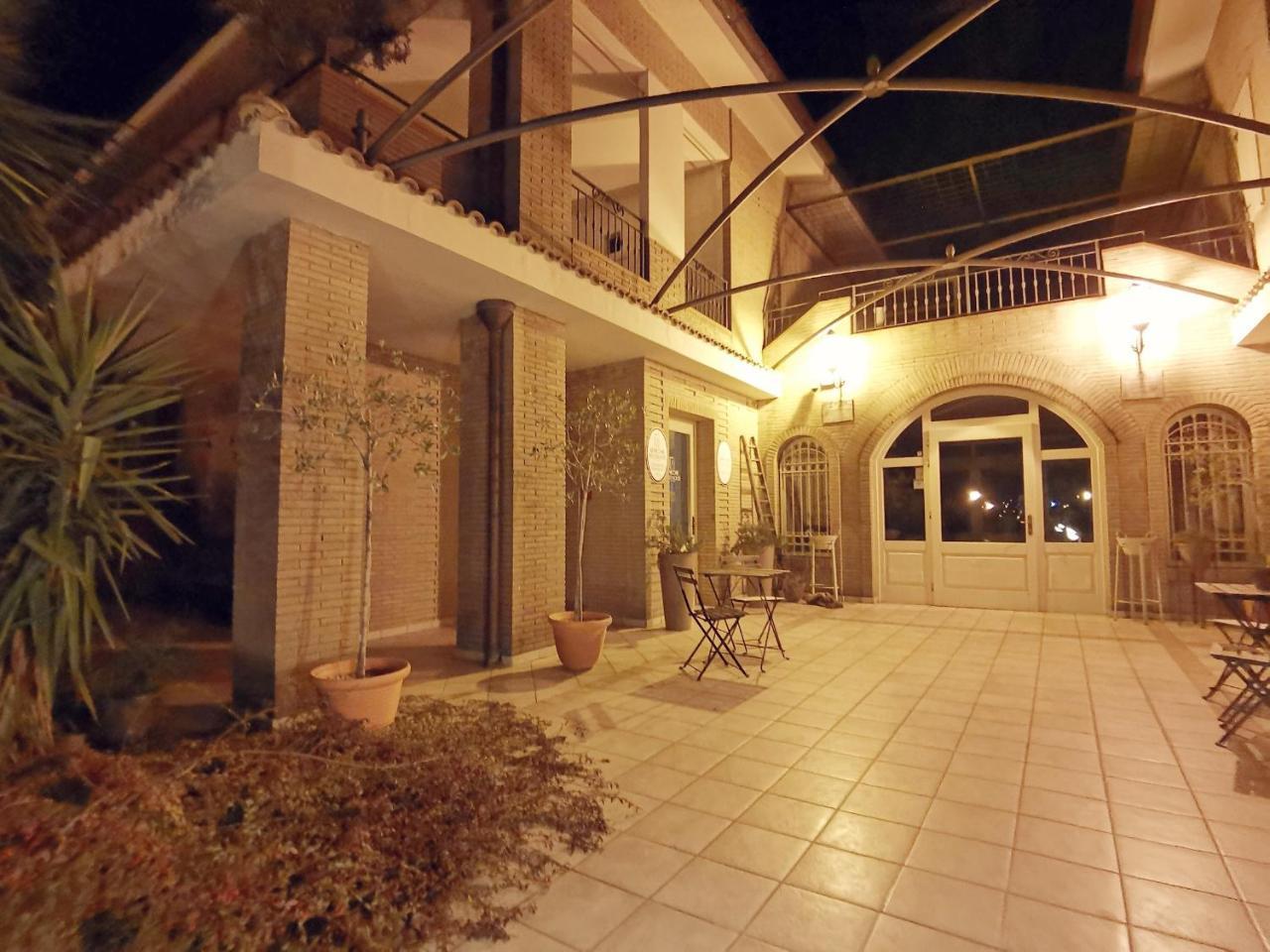 Le Nicchie Guest House Lucera Eksteriør billede